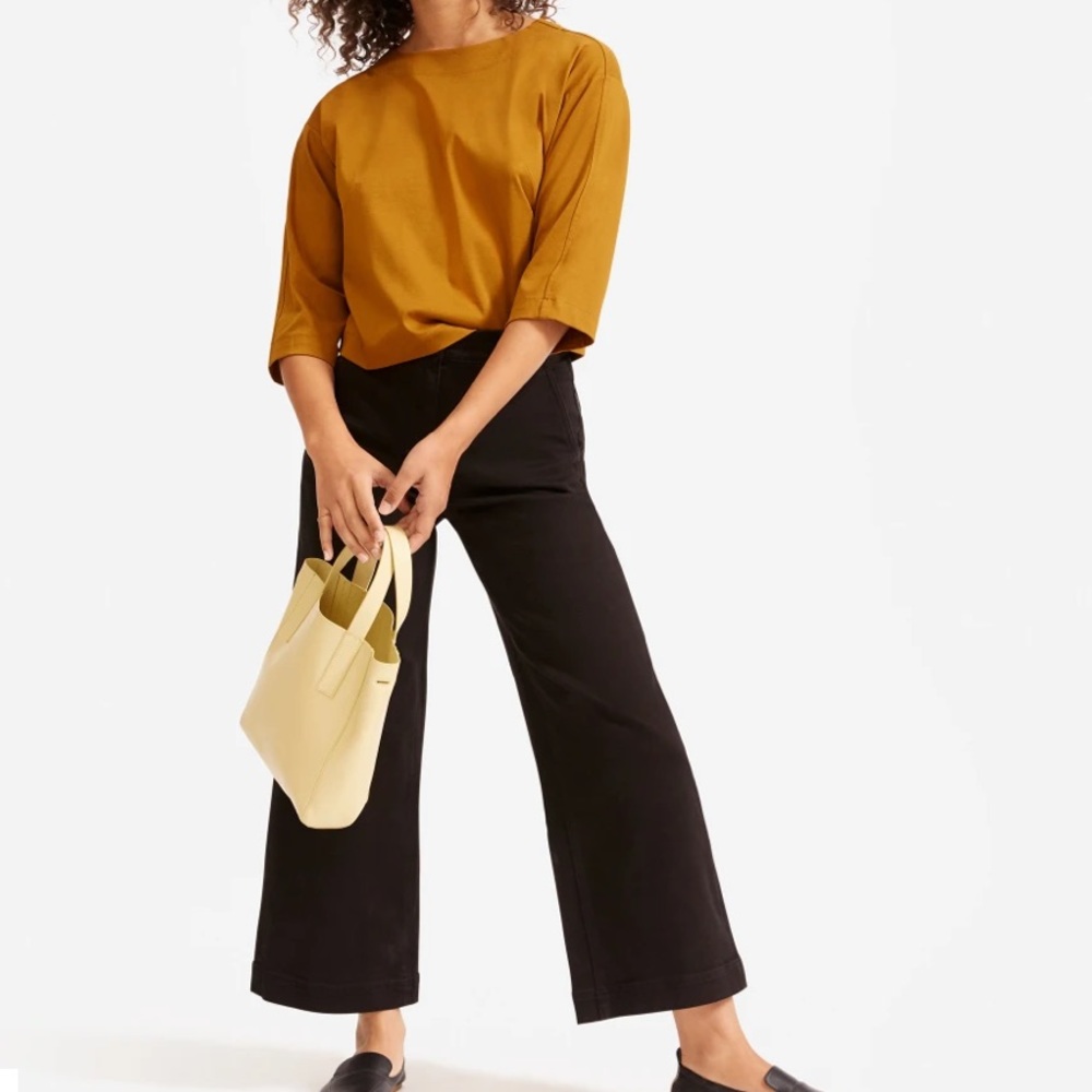 Everlane Wide Leg Crop Jeans in Black